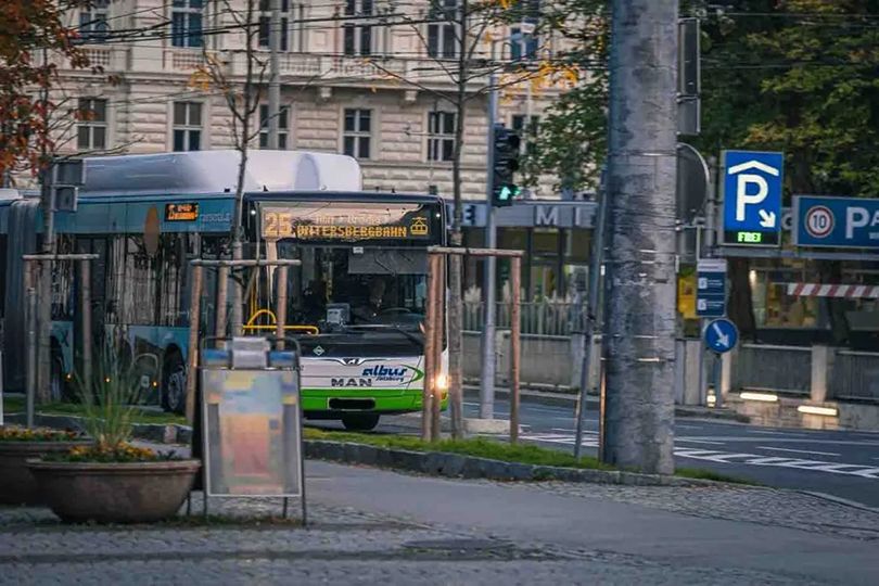 magazine detail image