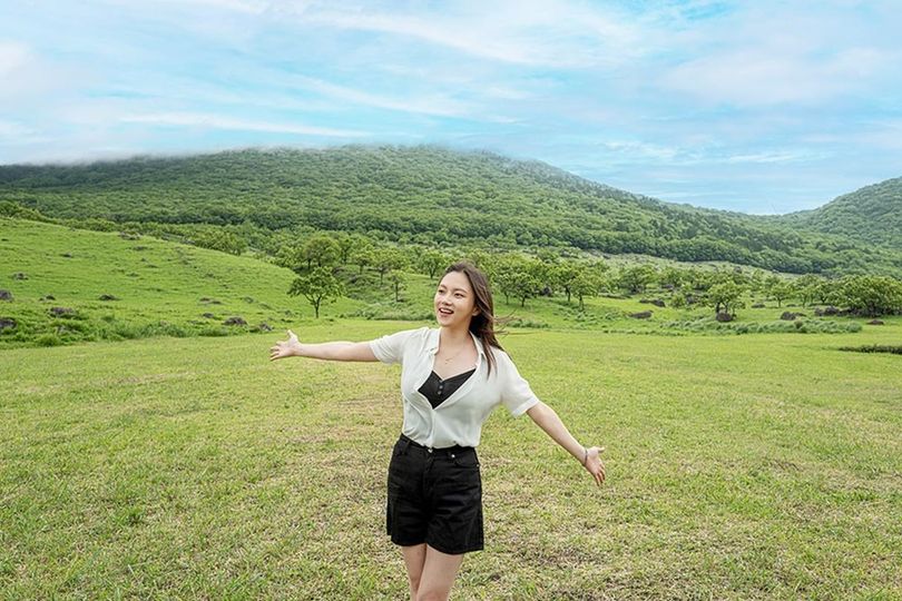 magazine detail image