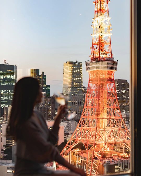 magazine detail image