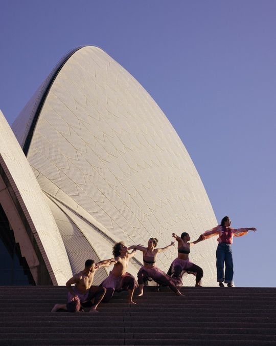 magazine detail image