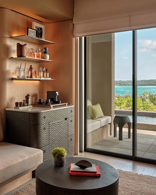 magazine detail image