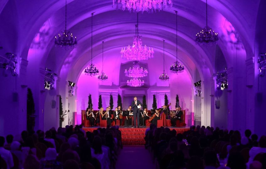 magazine detail image