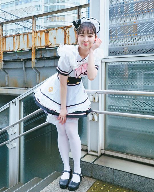 magazine detail image