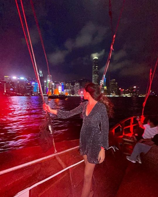 magazine detail image