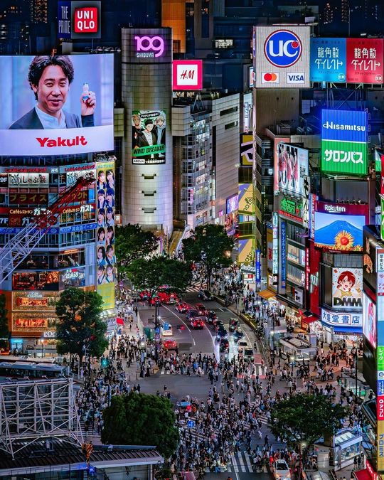 magazine detail image