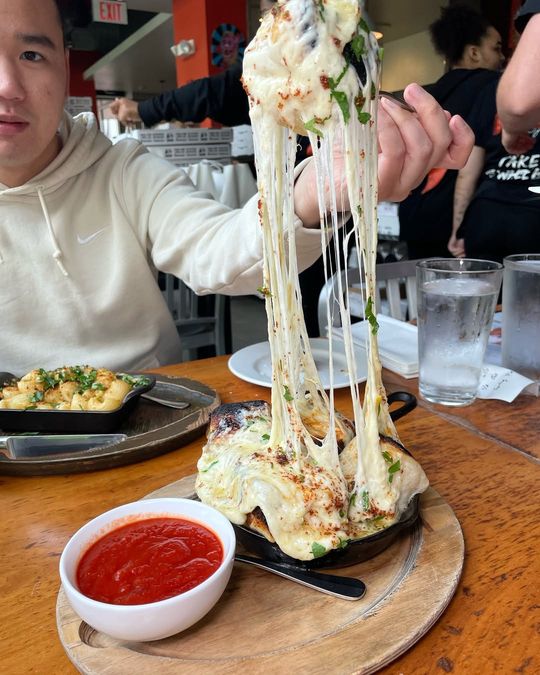 magazine detail image