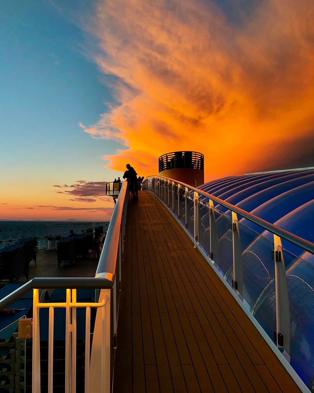 magazine detail image