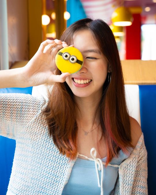 magazine detail image