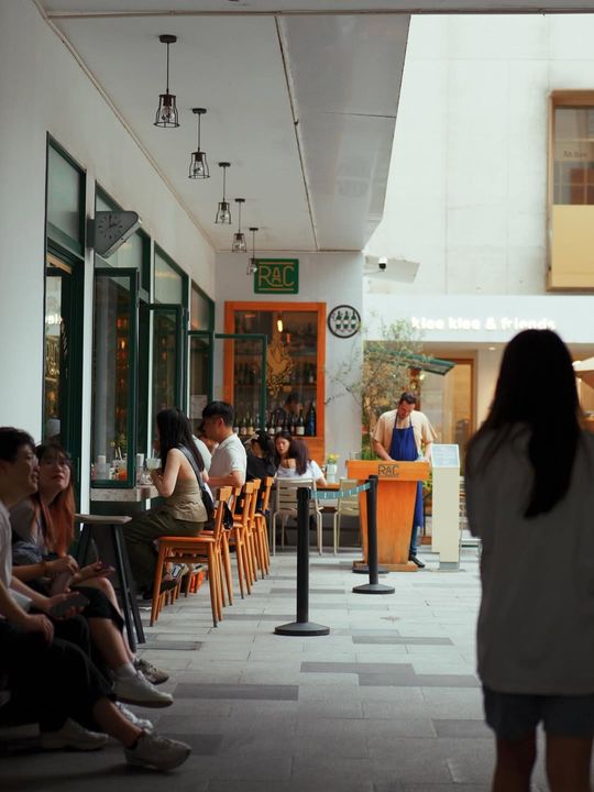 magazine detail image