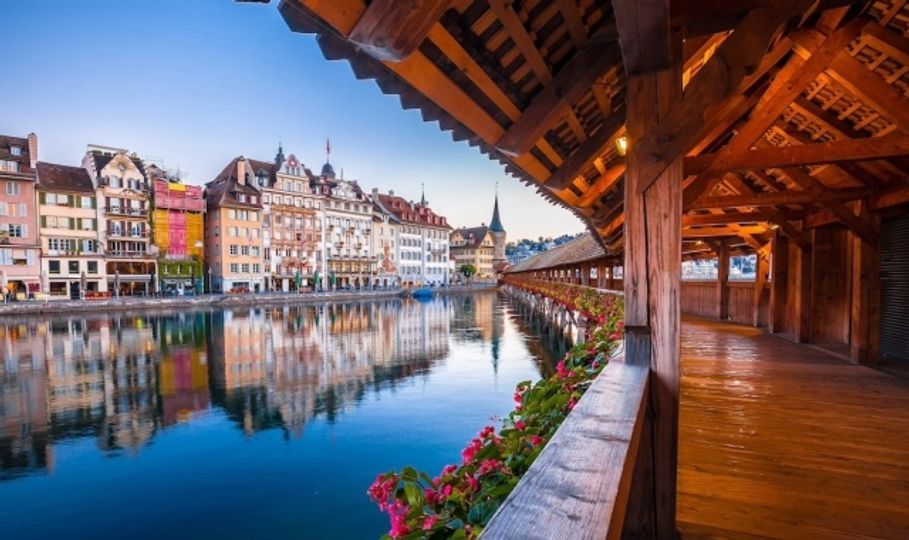 magazine detail image