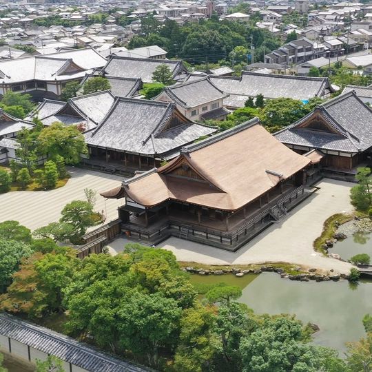 magazine detail image