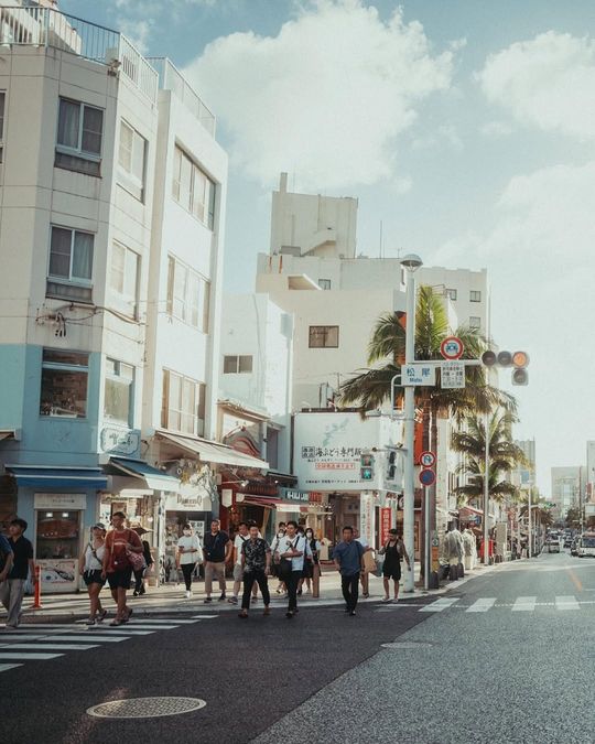 magazine detail image