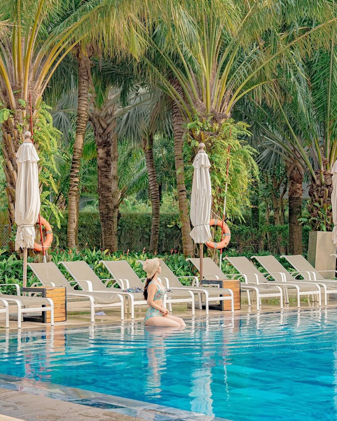 magazine detail image