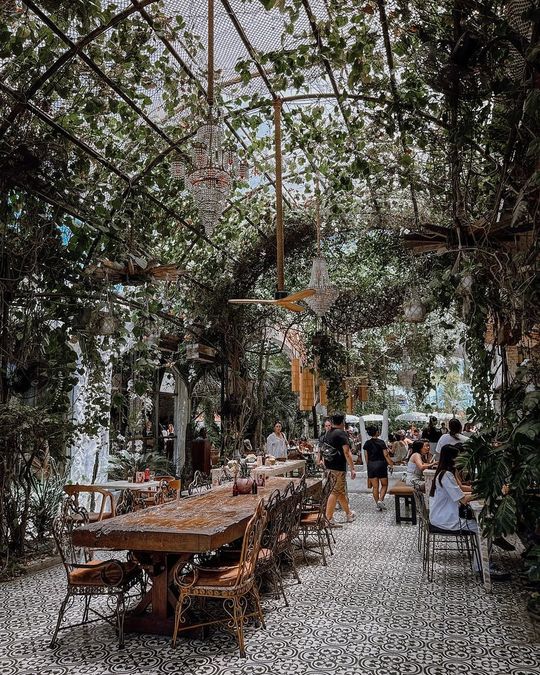 magazine detail image