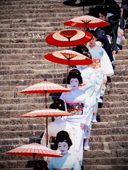 magazine detail image