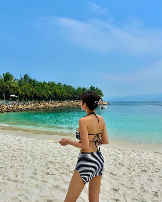 magazine detail image