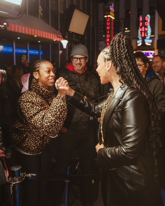 magazine detail image