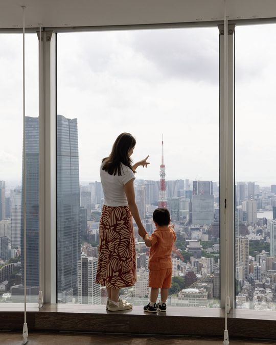 magazine detail image