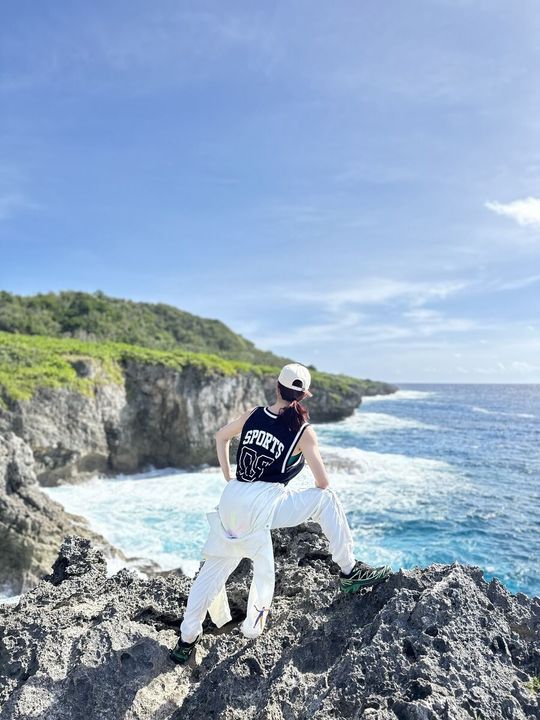 magazine detail image