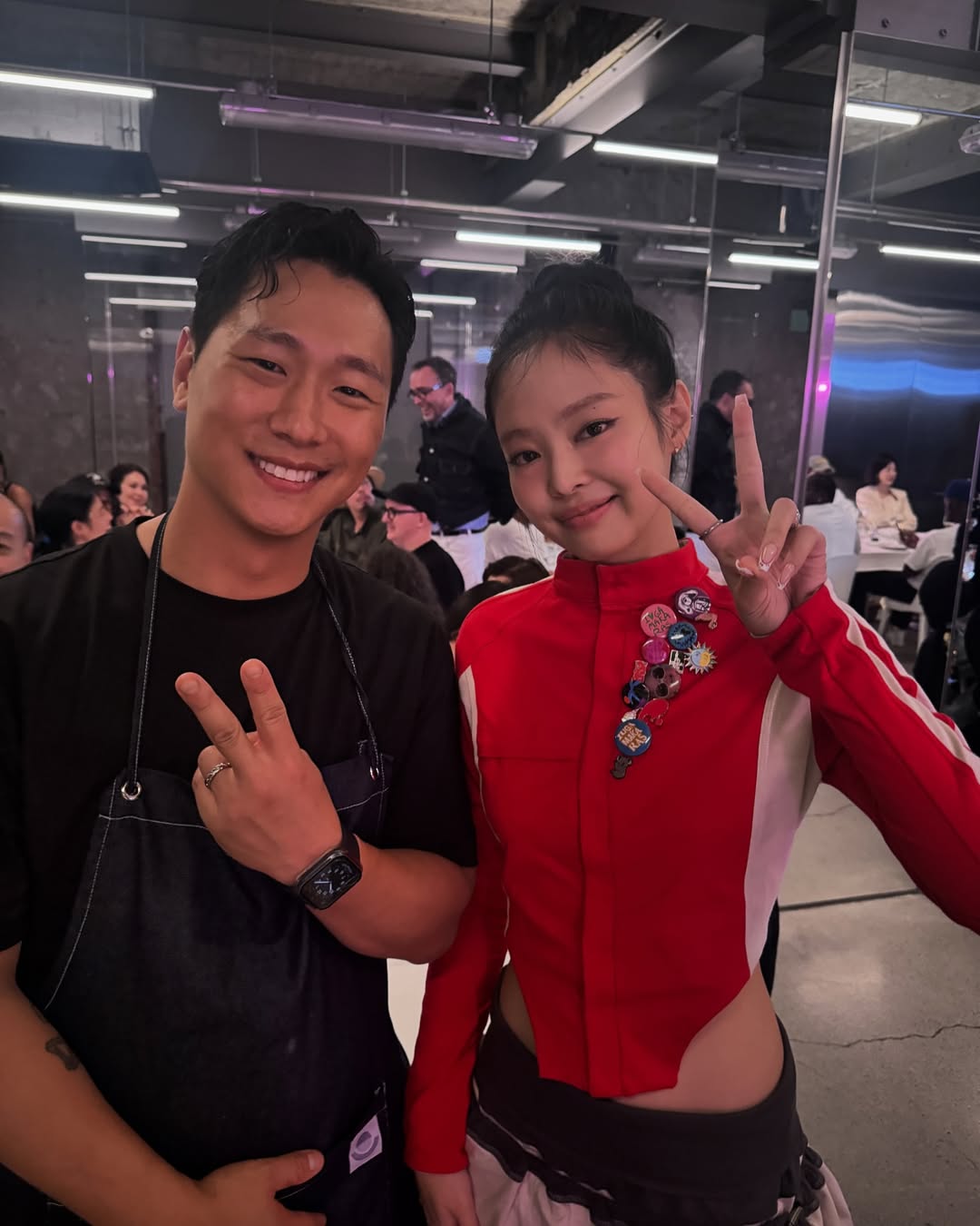 magazine detail image