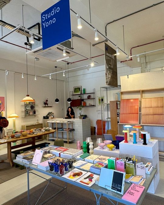 magazine detail image