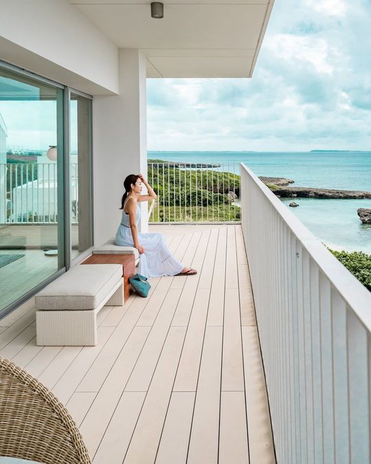 magazine detail image