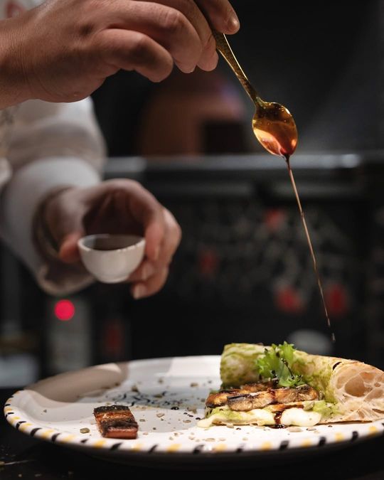 magazine detail image