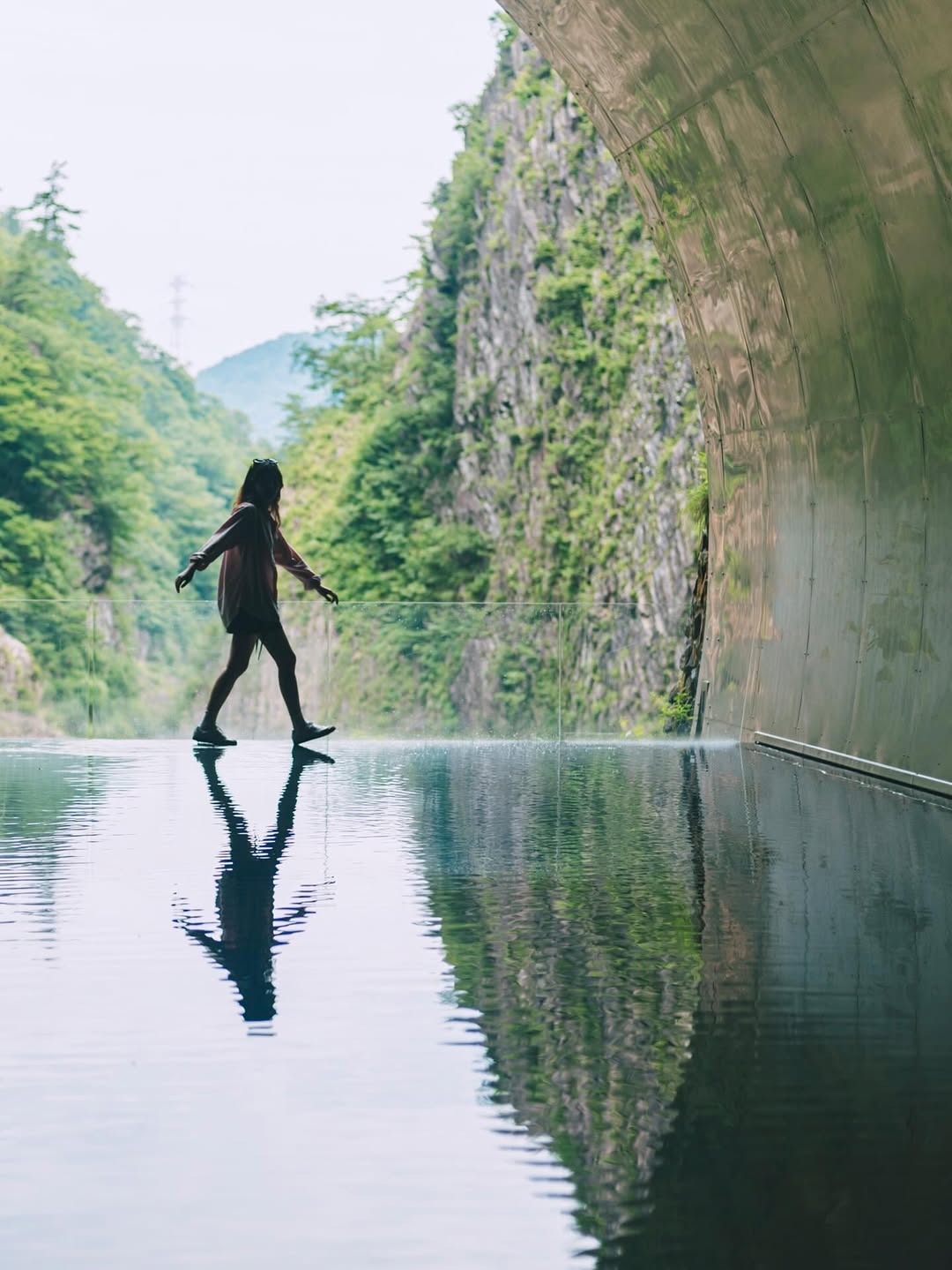 magazine detail image