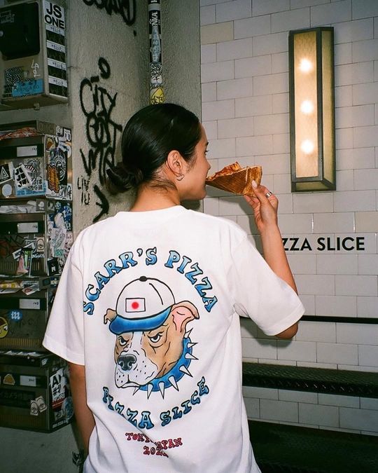 magazine detail image