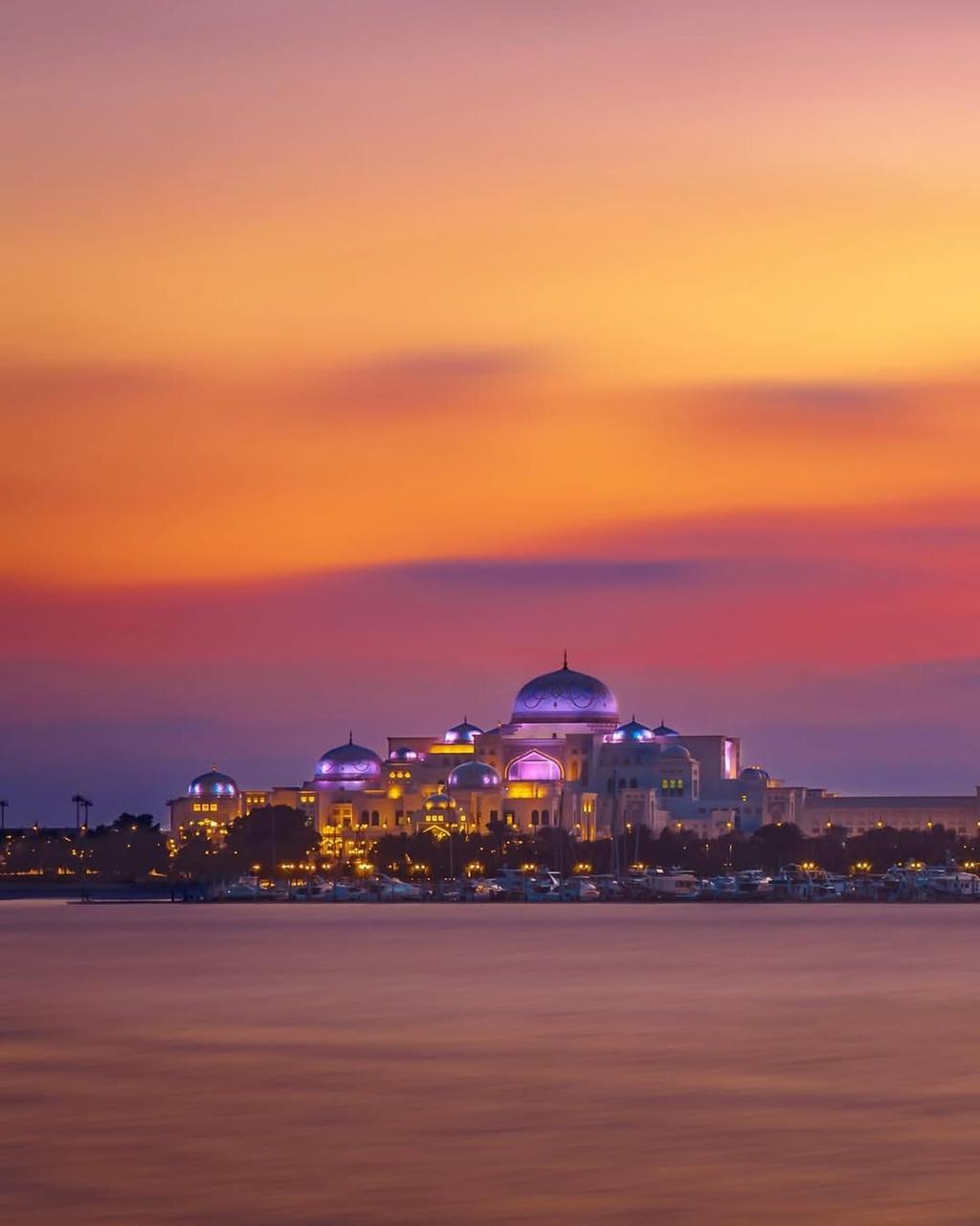 Five Must-Visit Places in Abu Dhabi