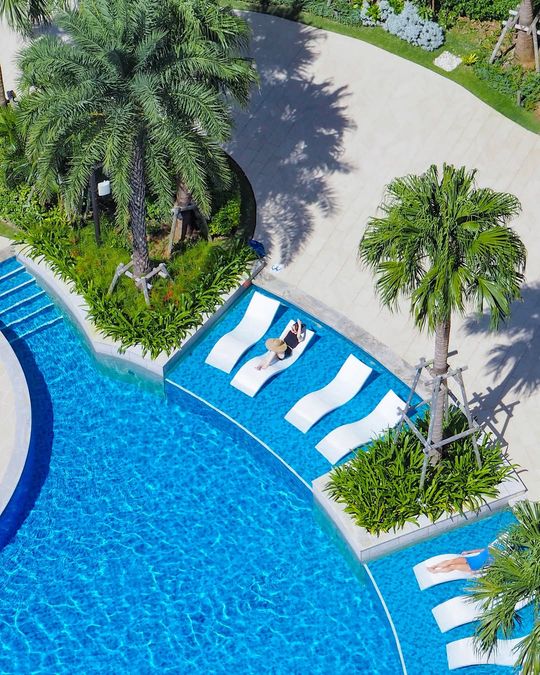 magazine detail image