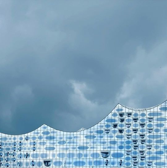 magazine detail image