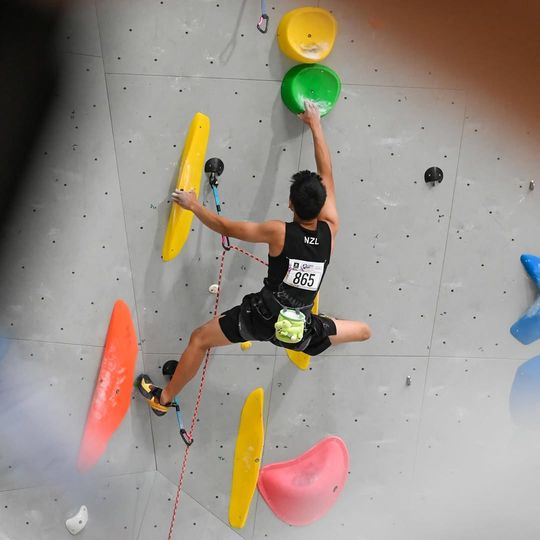 magazine detail image