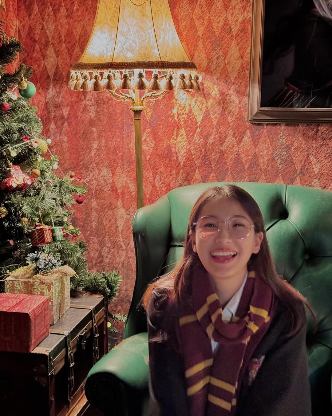 magazine detail image