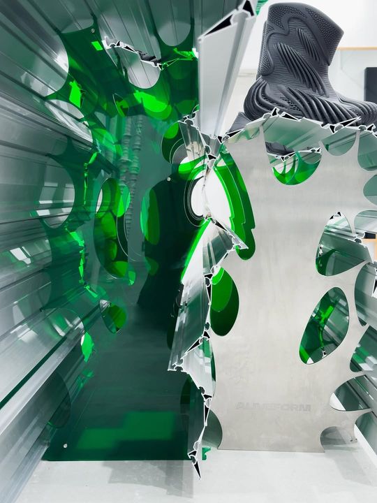 magazine detail image