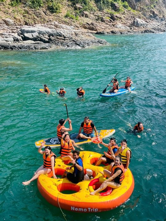 magazine detail image