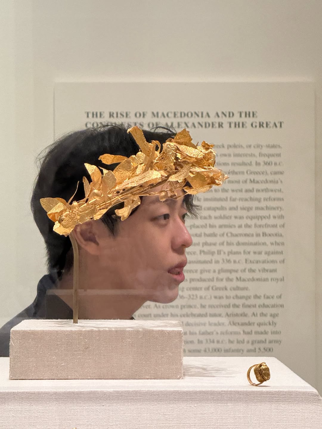 magazine detail image