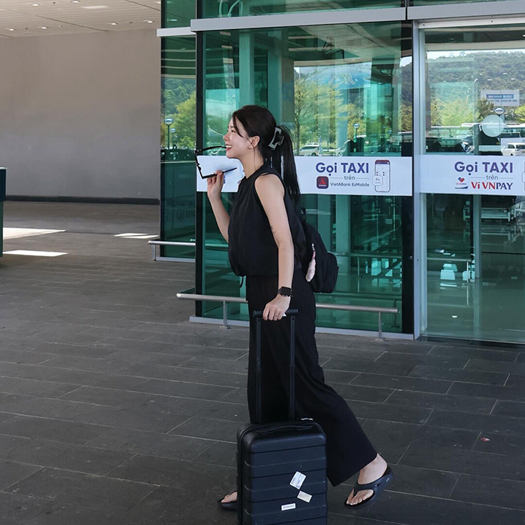 magazine detail image