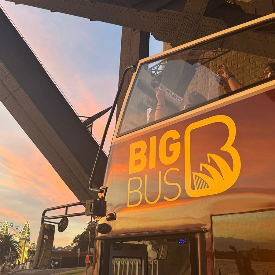 magazine detail image