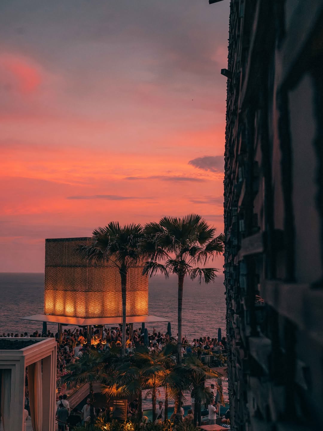 magazine detail image