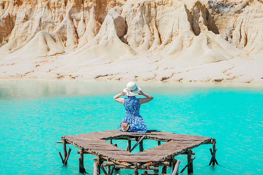 magazine detail image