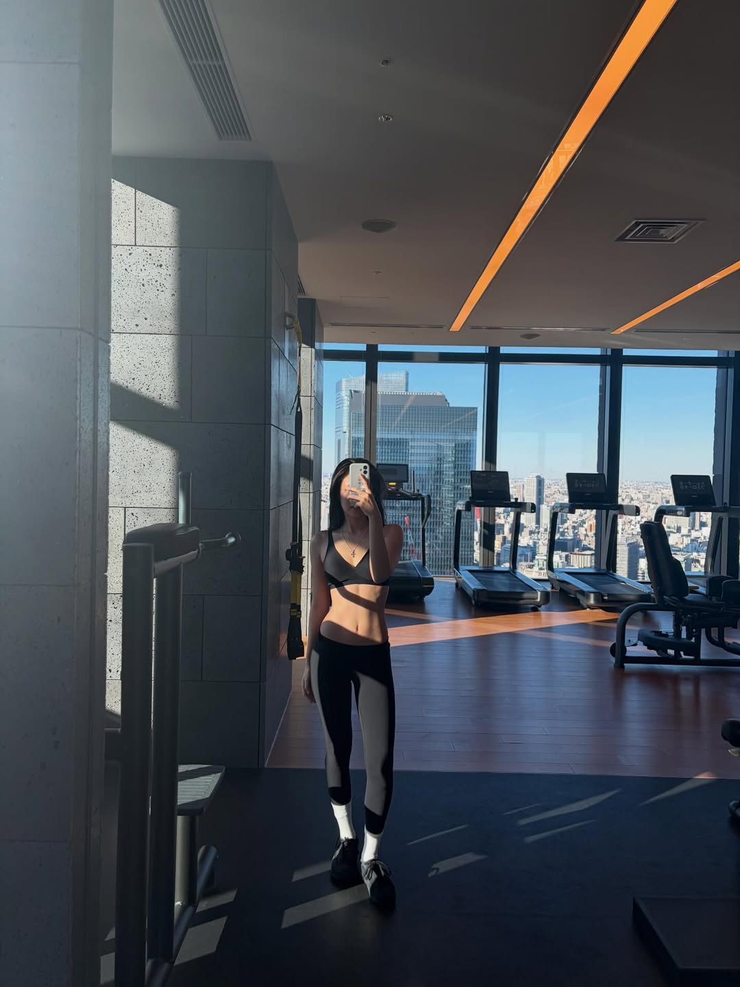 magazine detail image