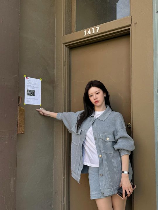 magazine detail image