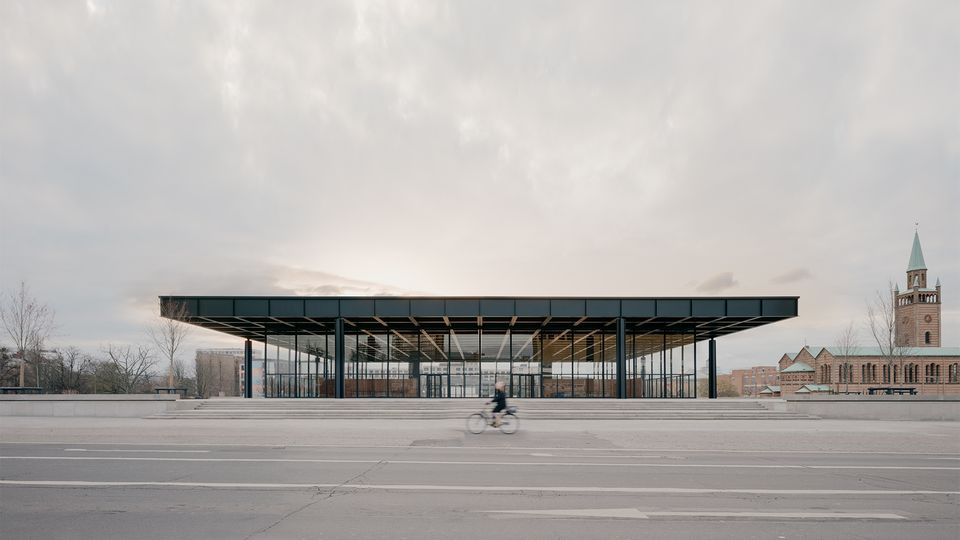 magazine detail image