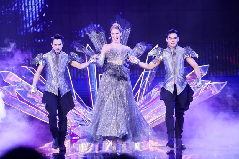 magazine detail image