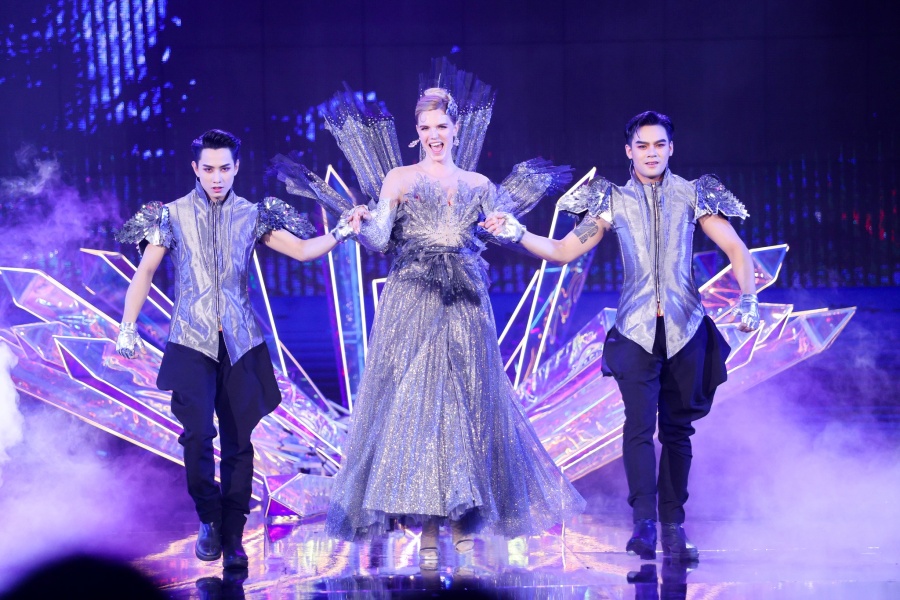 magazine detail image