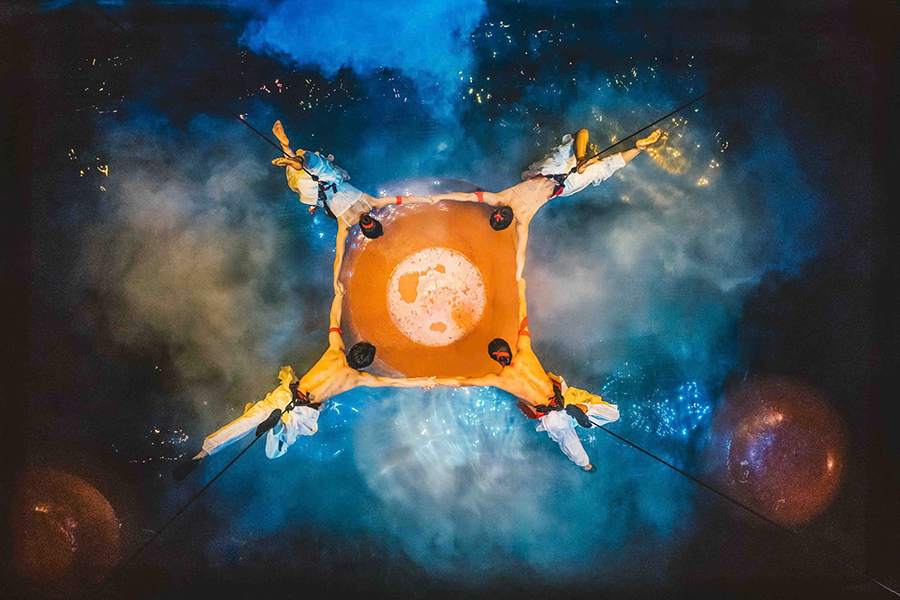 magazine detail image