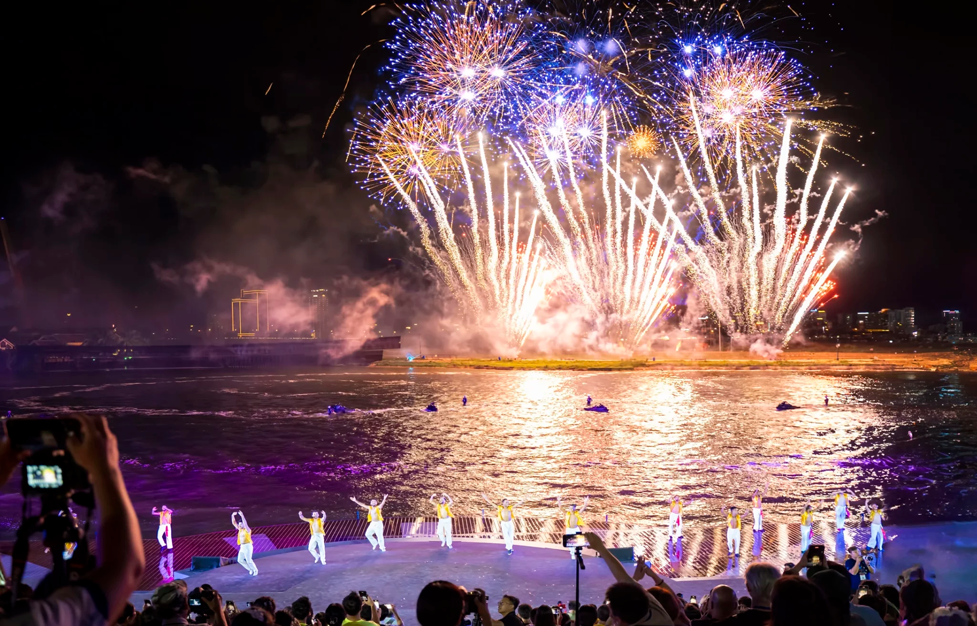 magazine detail image