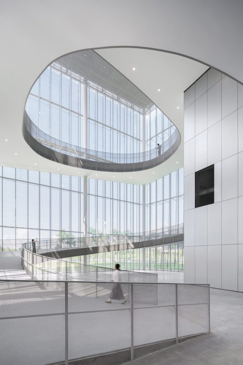 magazine detail image