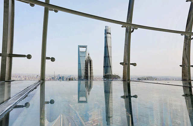 Shanghai's Futuristic Day: A Glimpse into Tomorrow